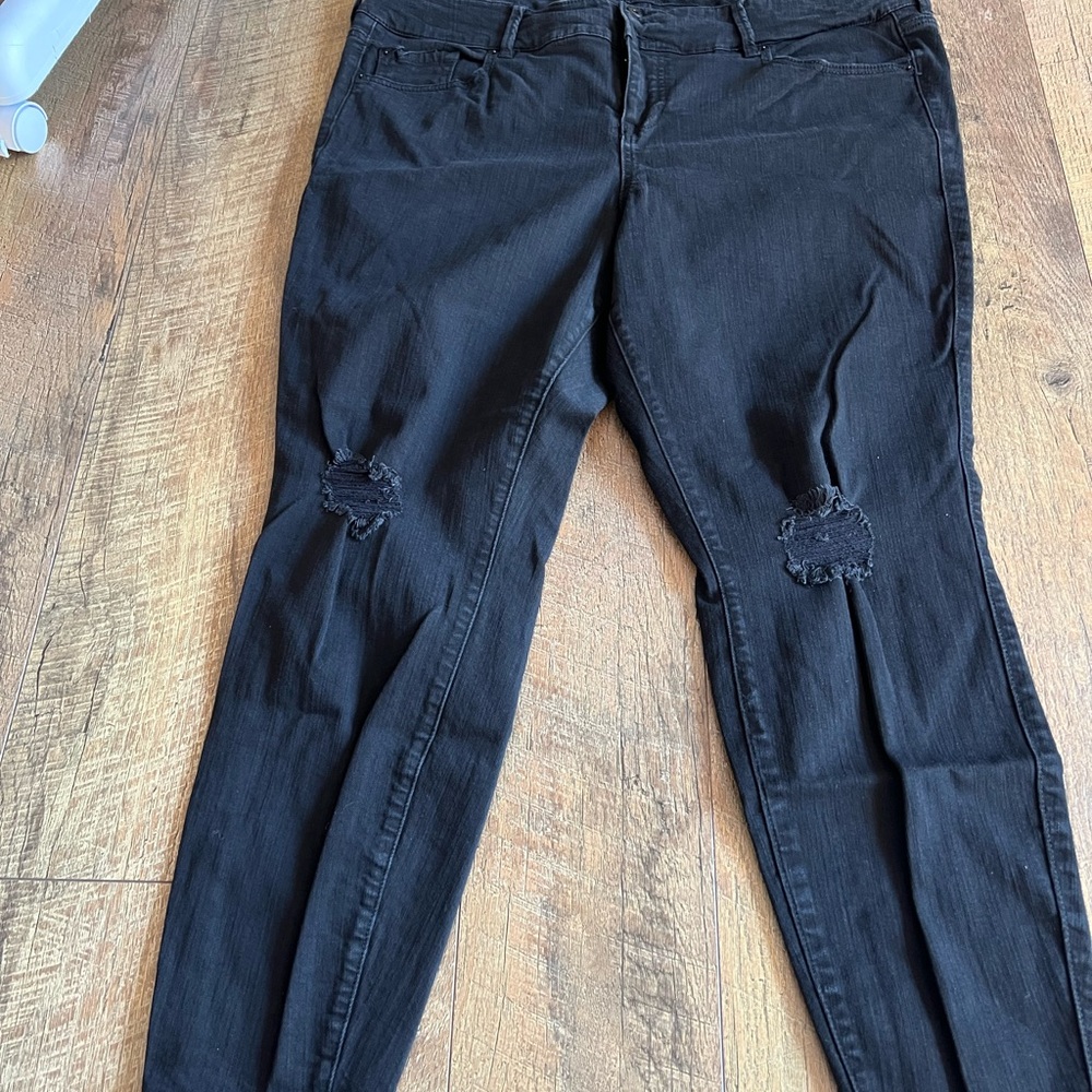 Torrid Black Distressed Jegging